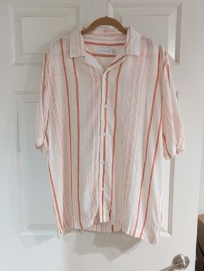 Topman White and Coral-Striped Short Sleeve Button-Down Shirt Men's Small